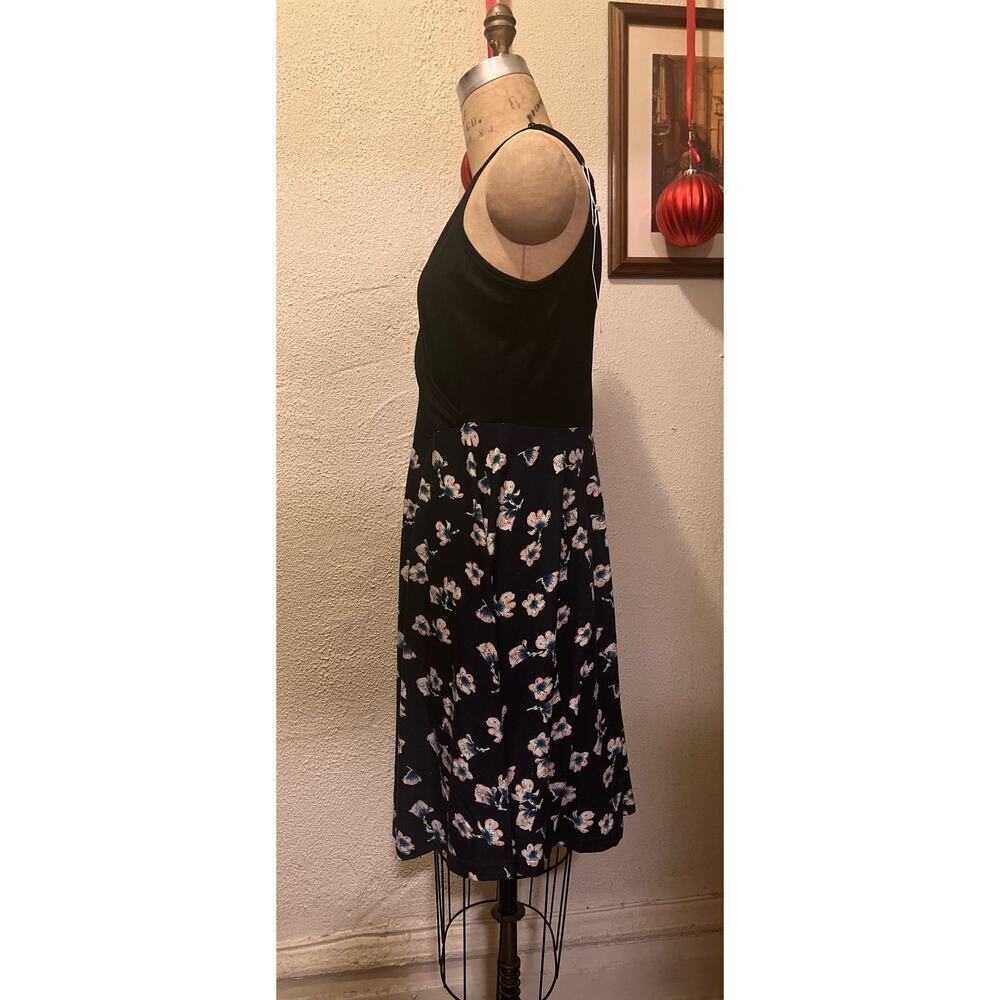 Aphratti V-Neck Spaghetti Strap Wrap Dress Floral NWT Size XXL - Picture 6 of 12